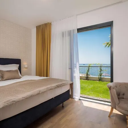 Four Brothers - Exclusive Apartment Podstrana
