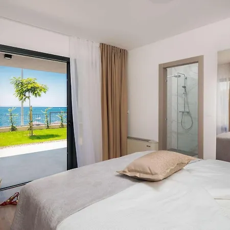 Apartment Four Brothers - Exclusive Podstrana